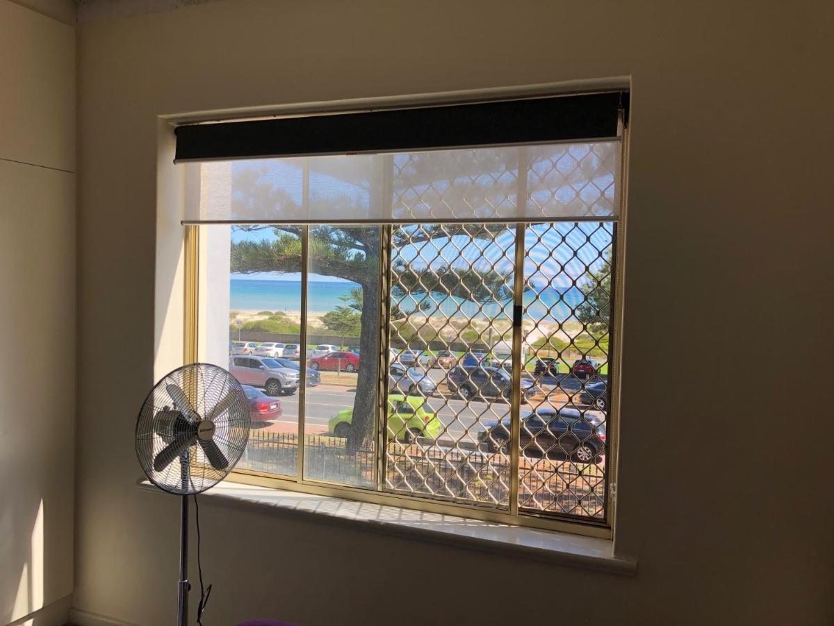 Adelaide - Semaphore Beach Front 외부 사진