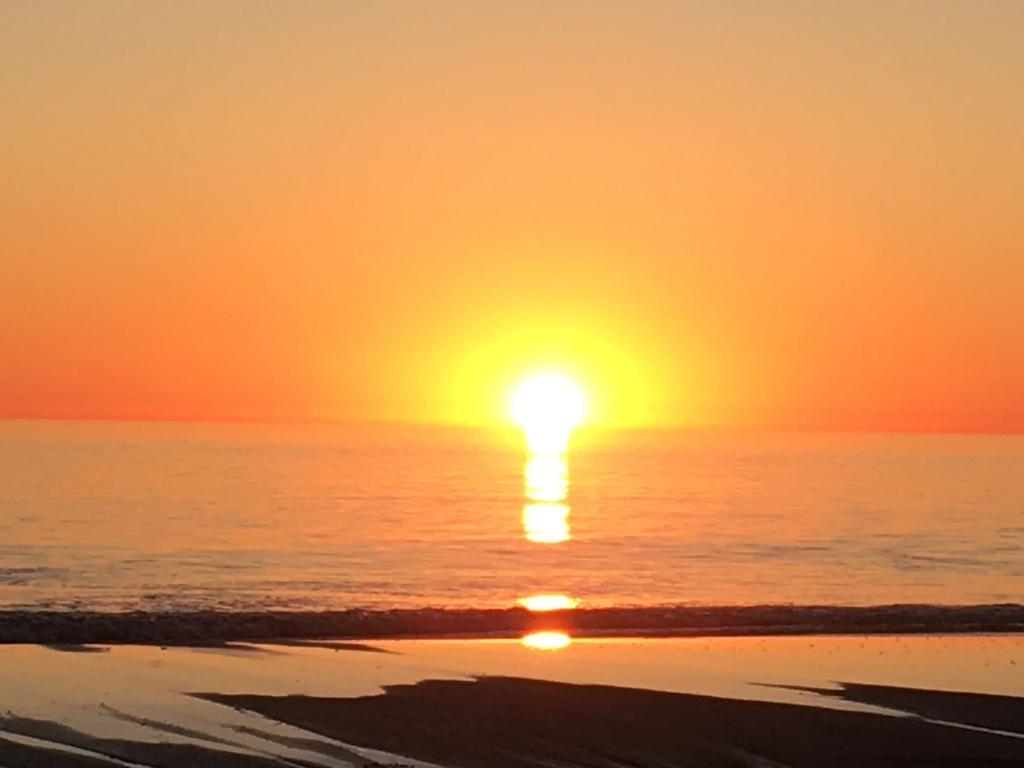 Adelaide - Semaphore Beach Front 외부 사진